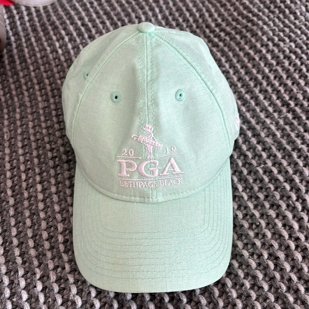 NEW - Official 2019 PGA Tour Hat